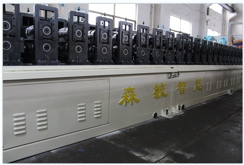 雙折邊立柱C型材設(shè)備